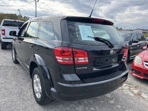 Used 2010 Dodge Journey SE image 4