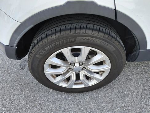 Used 2017 Land Rover Range Rover Evoque SE image 21