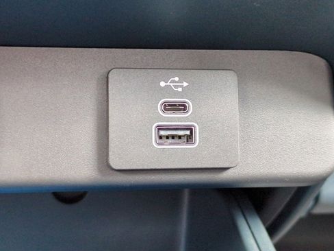 New 2025 Ford Maverick XLT w/ XLT Luxury Package image 21