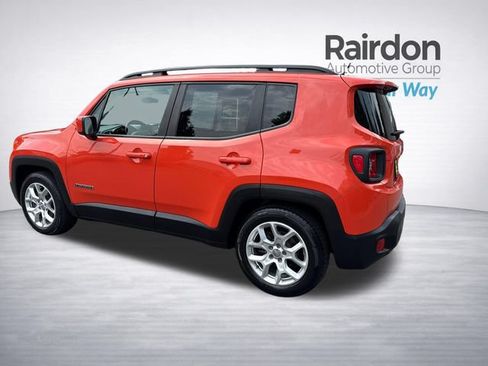 Used 2015 Jeep Renegade Latitude w/ Popular Equipment Group FWD image 5