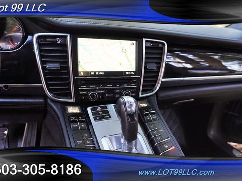 Used 2013 Porsche Panamera GTS image 19