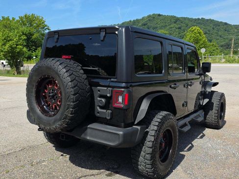 Used 2022 Jeep Wrangler Unlimited Sport AWD/4WD image 13