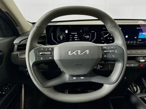 New 2026 Kia EV9 Wind image 12