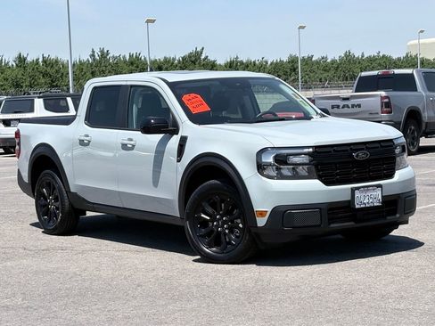 Used 2023 Ford Maverick Lariat w/ Lariat Luxury Package AWD/4WD image 2