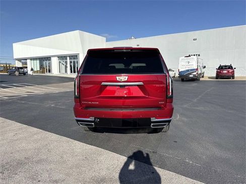 Used 2025 Cadillac Escalade Premium Luxury w/ Touring Package image 3