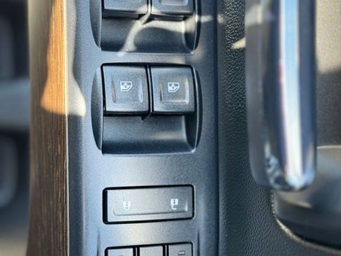 Used 2017 GMC Sierra 1500 Denali AWD/4WD image 19