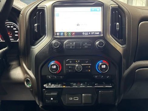 Used 2021 Chevrolet Silverado 2500 LTZ w/ LTZ Premium Package AWD/4WD image 12