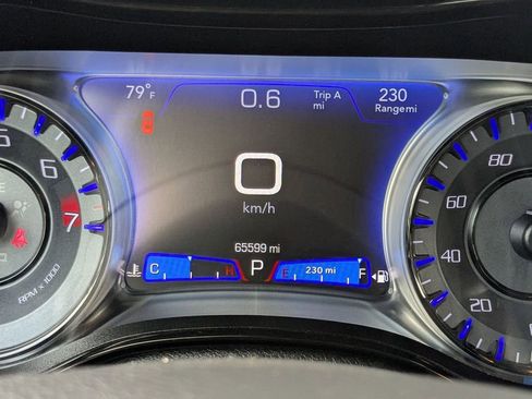 Used 2023 Chrysler 300 S image 19