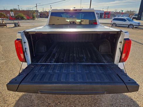 Used 2022 GMC Sierra 1500 SLT w/ SLT Convenience Package image 12