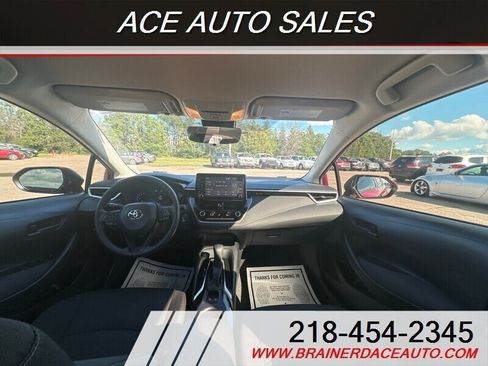 Used 2022 Toyota Corolla LE image 7