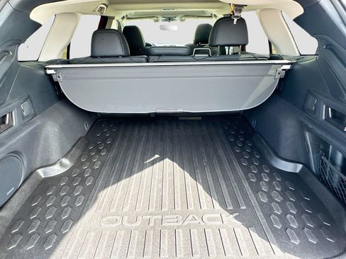 Used 2022 Subaru Outback Limited w/ Popular Package #2 AWD/4WD image 32