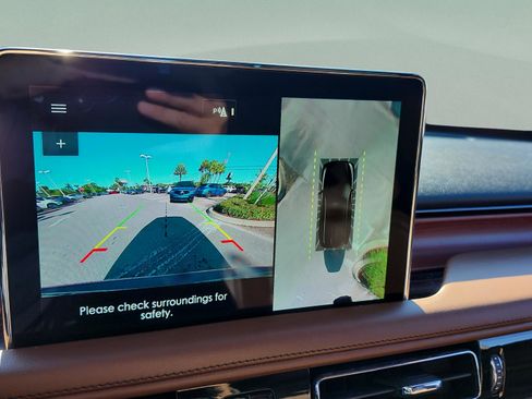 Used 2021 Lincoln Aviator Reserve w/ Equipment Group 208A image 12