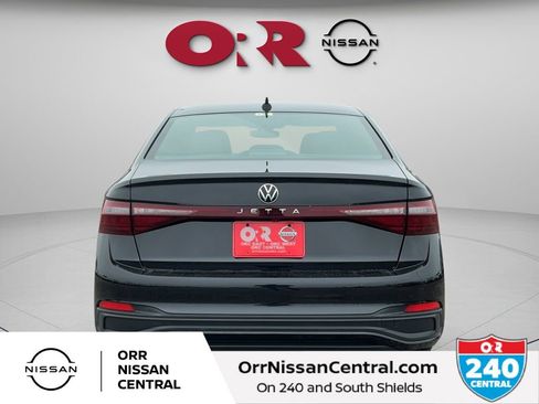 Used 2025 Volkswagen Jetta Sport FWD image 6