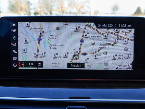 Used 2018 BMW 530e xDrive 530e xDrive iPerformance image 6