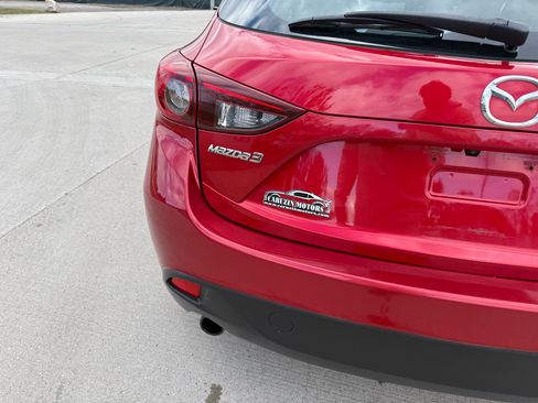 Used 2016 MAZDA MAZDA3 i Touring w/ Popular Equipment Package image 7