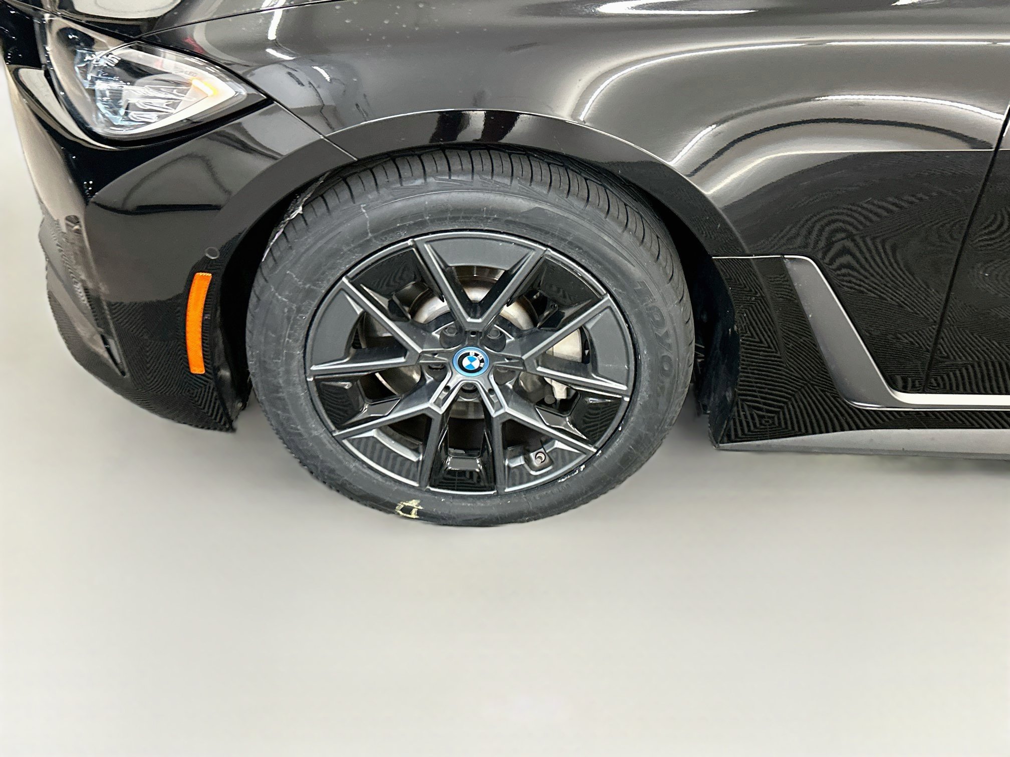 Used 2024 BMW i4 xDrive40i AWD/4WD image 11