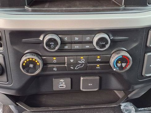 New 2024 Ford F350 XLT RWD image 11