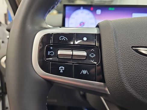 Used 2026 Genesis GV70 2.5T Select image 24