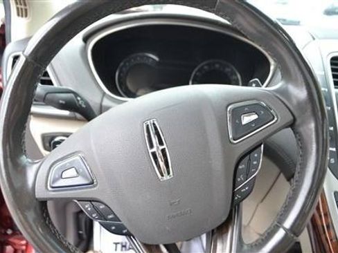 Used 2016 Lincoln MKX Reserve w/ Technology Package AWD/4WD image 16