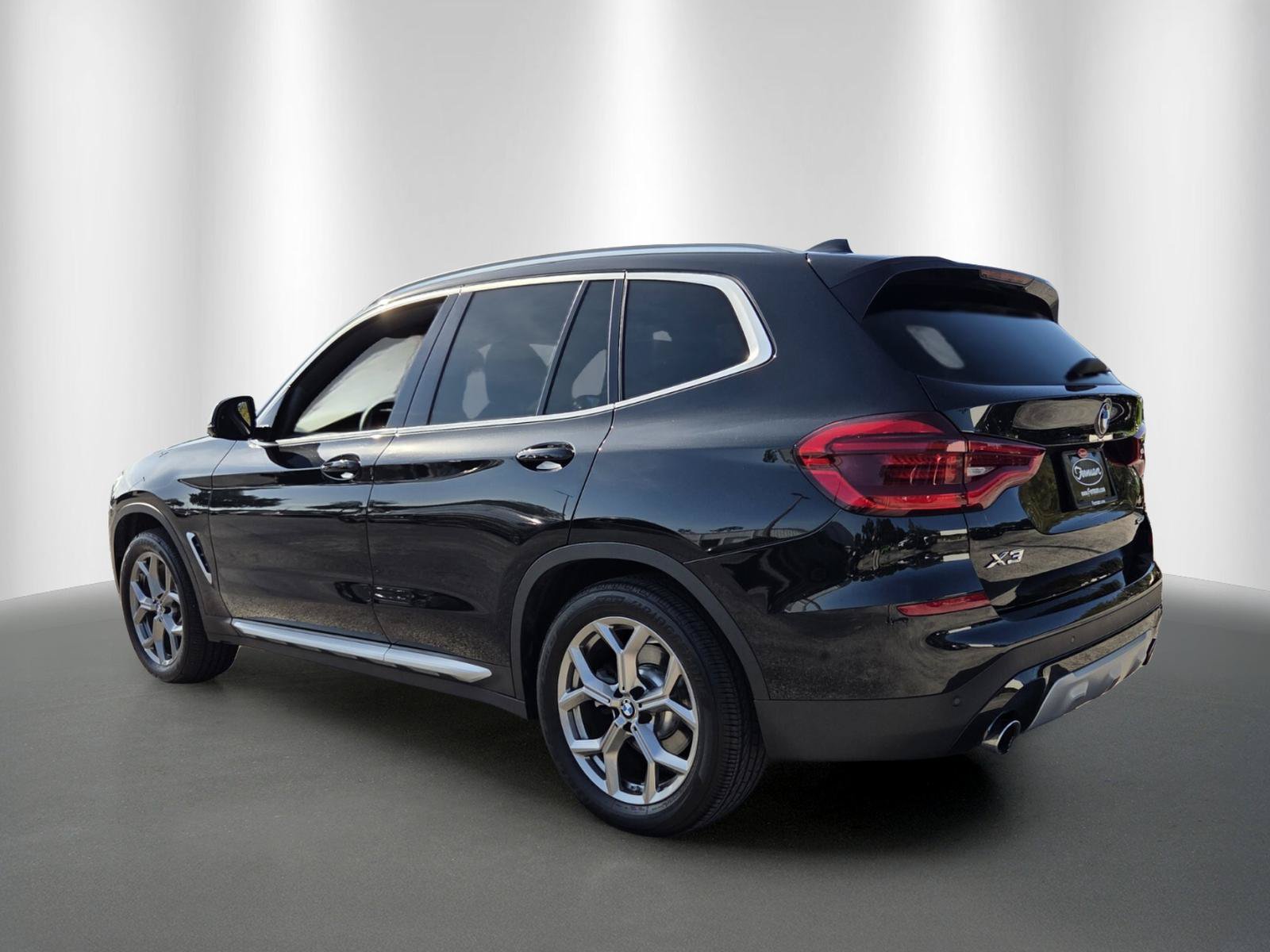 Used 2021 BMW X3 sDrive30i w/ Premium Package RWD image 5