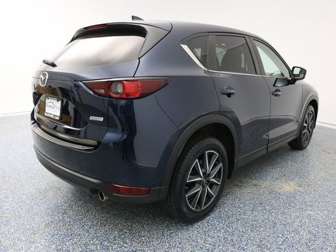 Used 2018 MAZDA CX-5 Touring image 3