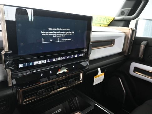 New 2025 GMC Hummer EV 2X image 16