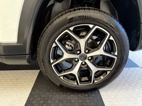 Used 2025 Jeep Compass Limited AWD/4WD image 11