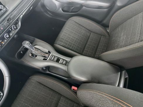Used 2025 Honda HR-V Sport image 27