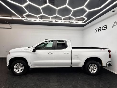 Used 2020 Chevrolet Silverado 1500 LT w/ Convenience Package AWD/4WD image 4