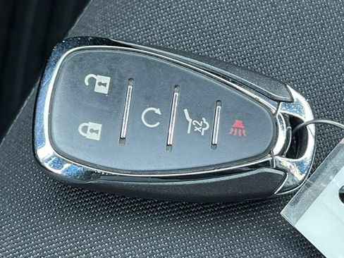 Used 2023 Chevrolet Equinox RS image 34