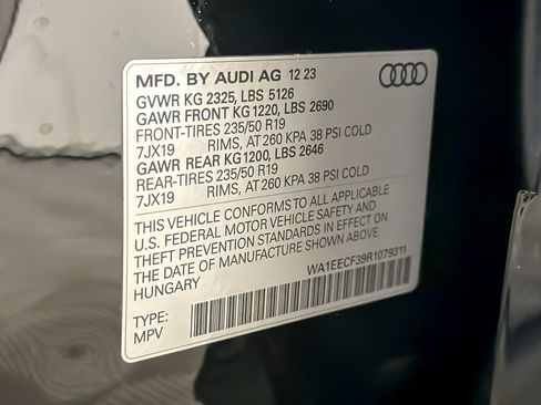 Used 2024 Audi Q3 2.0T Premium Plus w/ Premium Plus Package AWD/4WD image 27