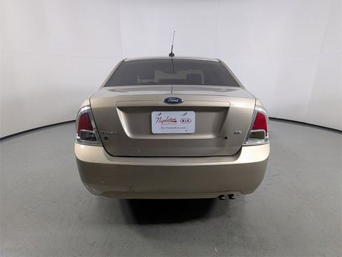 Used 2007 Ford Fusion SE image 6