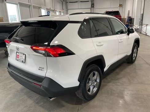 Used 2025 Toyota RAV4 XLE image 6