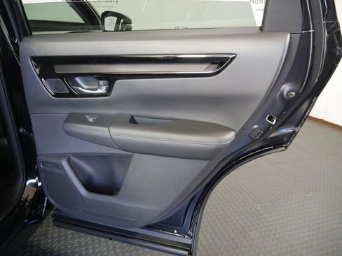 Used 2023 Honda CR-V EX-L image 7