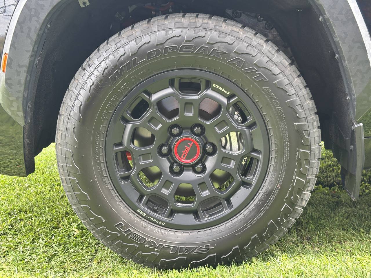 Used 2025 Toyota Sequoia TRD Pro AWD/4WD image 16
