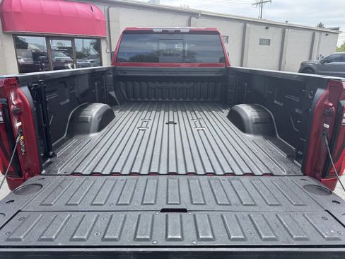 Used 2024 GMC Sierra 3500 Denali w/ Denali Reserve Package AWD/4WD image 18