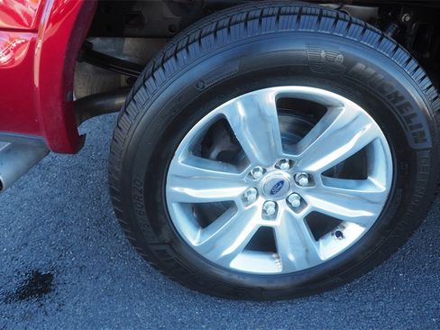 Used 2018 Ford F150 Platinum w/ Equipment Group 701A Luxury image 22