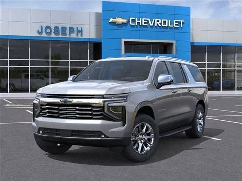 New 2026 Chevrolet Suburban Premier AWD/4WD image 8