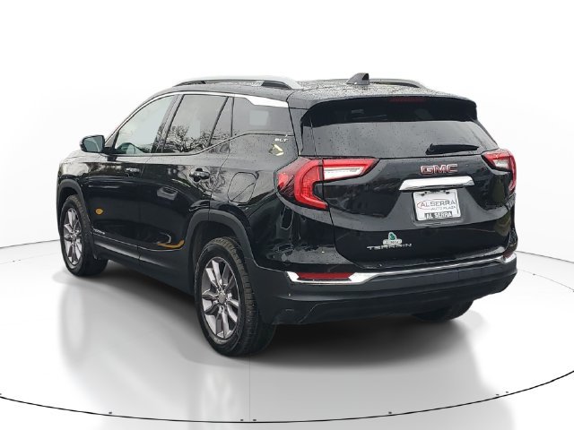 Certified 2024 GMC Terrain SLT FWD image 3