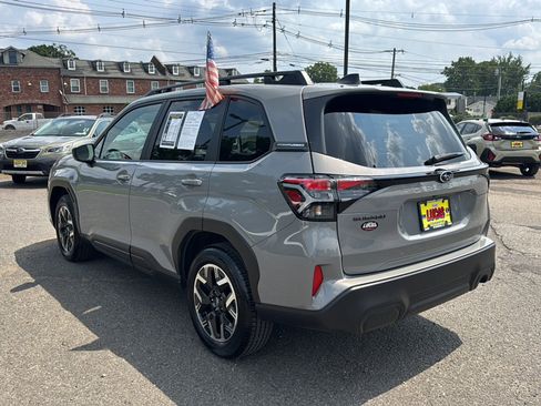 Certified 2025 Subaru Forester Premium AWD/4WD image 7