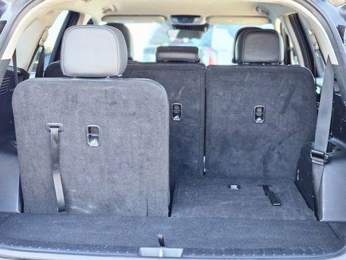 Used 2024 Kia Sorento S image 29