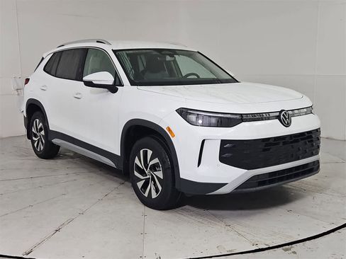 New 2026 Volkswagen Tiguan S image 8