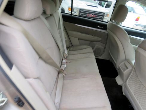 Used 2014 Subaru Outback 2.5i Premium w/ Moonroof Package image 24