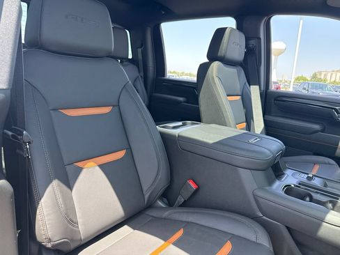 New 2026 GMC Sierra 2500 AT4 w/ AT4 Premium Plus Package AWD/4WD image 38