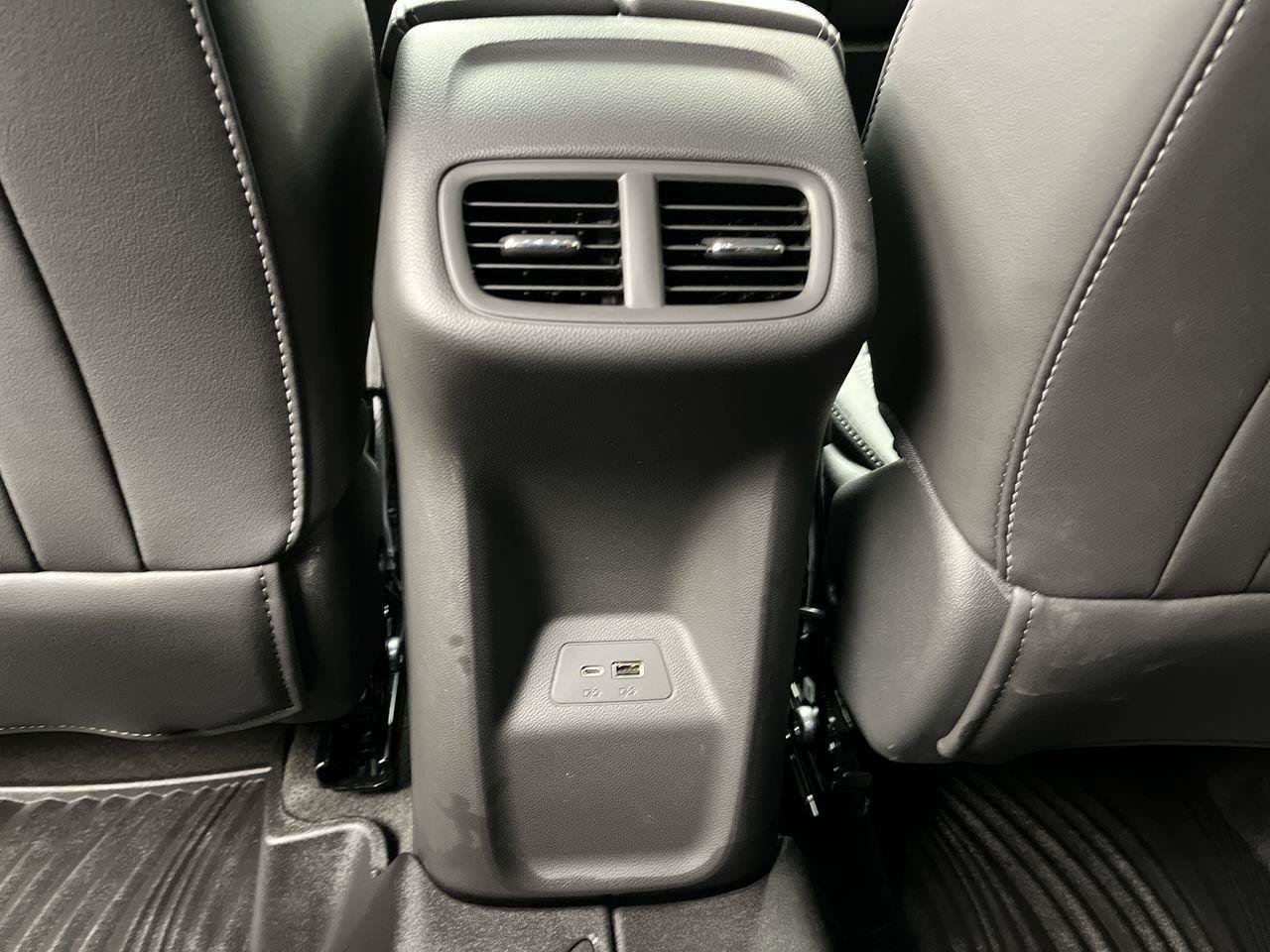 Used 2026 Buick Envision Preferred AWD/4WD image 13