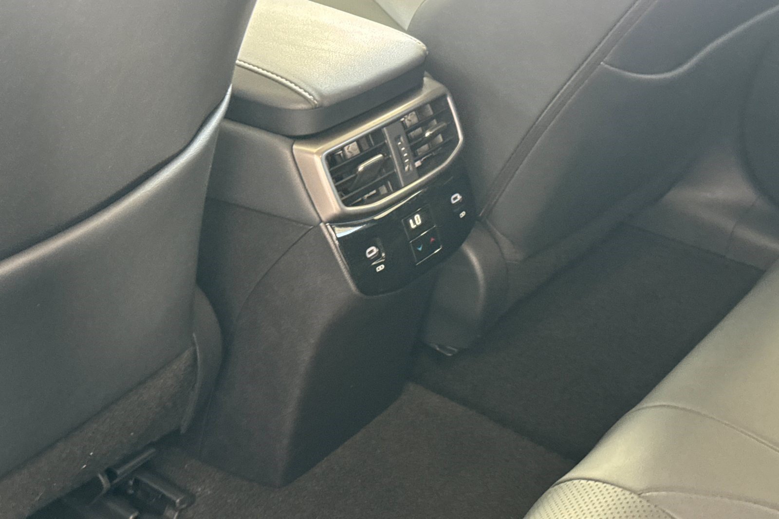 Certified 2025 Lexus RX 350 FWD w/ Technology Package image 16