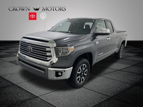 Used 2018 Toyota Tundra Limited w/ Limited Premium Package AWD/4WD image 3