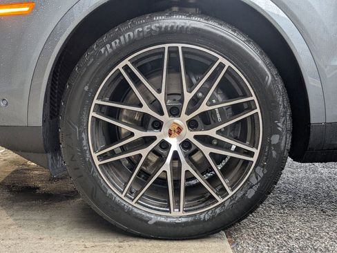 New 2026 Porsche Cayenne Coupe image 30