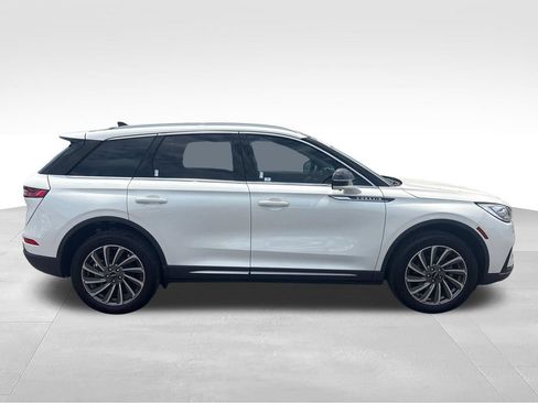 Used 2024 Lincoln Corsair Reserve w/ Equipment Group 201A AWD/4WD image 6