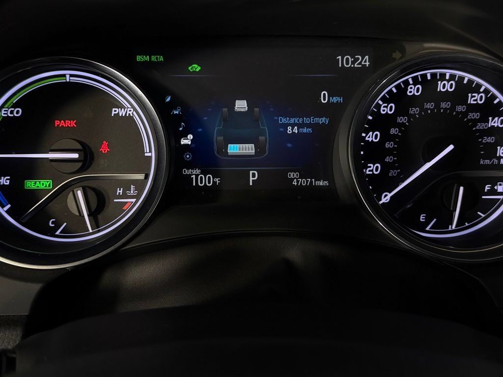 Used 2020 Toyota Camry XLE w/ Carpet Mat Package FWD image 14